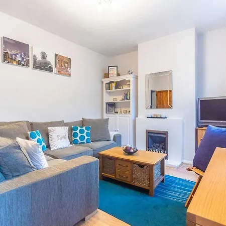 Modern & Cozy 1Bdr Apt Wexcellent Travel Links London Exterior photo
