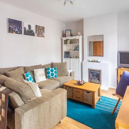 Modern & Cozy 1Bdr Apt Wexcellent Travel Links London Exterior photo