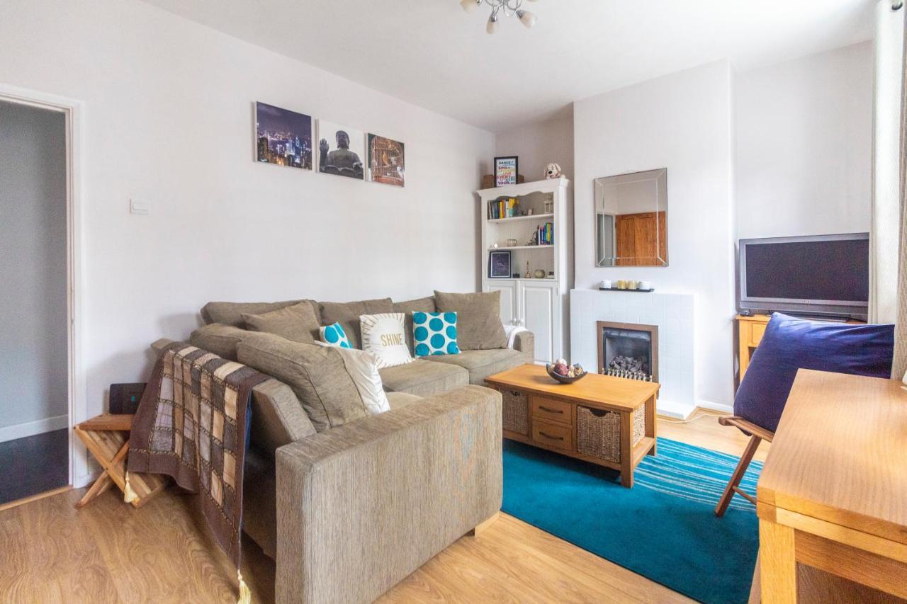 Modern & Cozy 1bdr Wexcellent Travel Links Londres